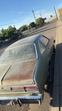1976 Plymouth Aspen Sedán dos puertas