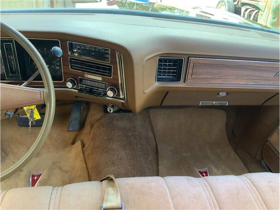 1976 Pontiac Bonneville 4th Gen - Image 23 of 31