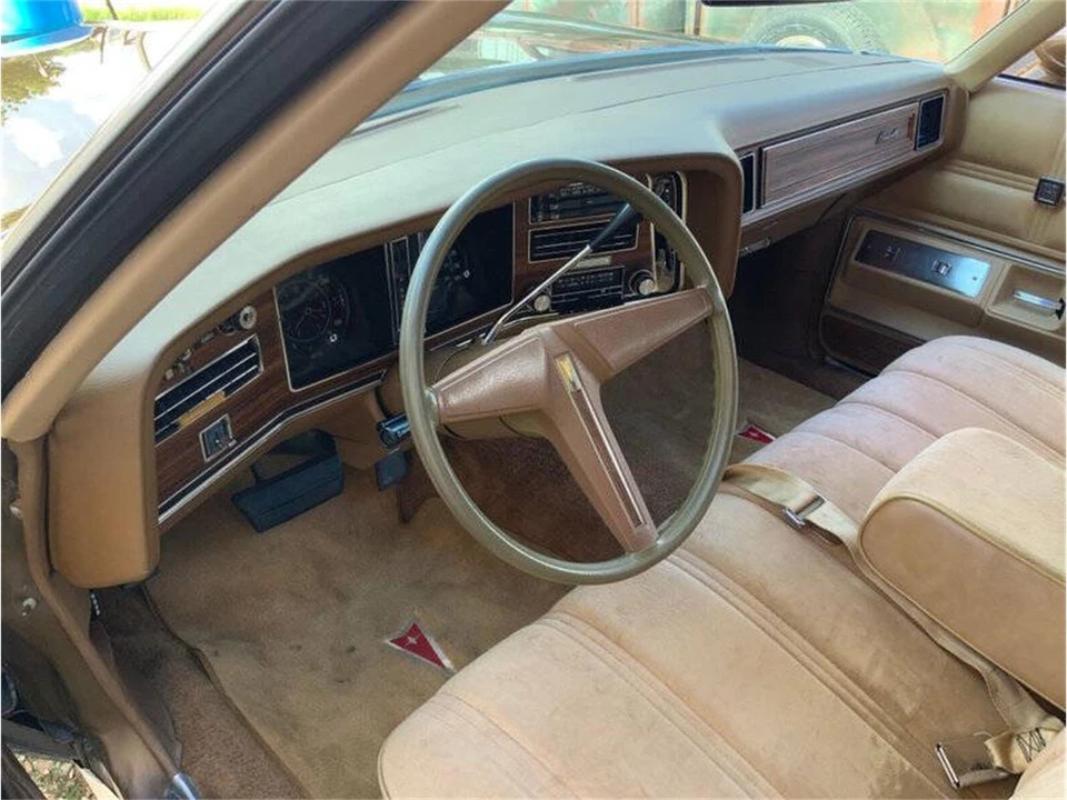 1976 Pontiac Bonneville 4th Gen - Image 20 of 31