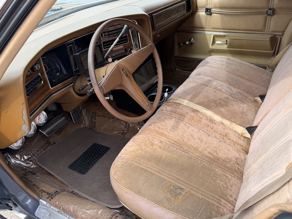 1976 Pontiac Bonneville 4th Gen - Image 16 of 18