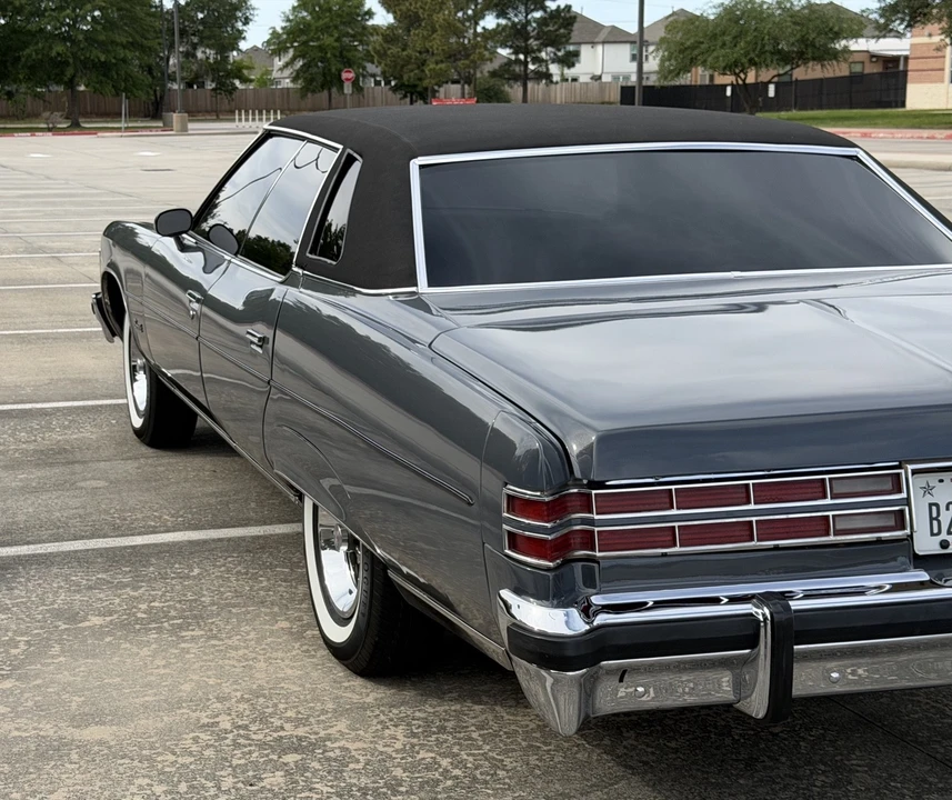 1976 Pontiac Bonneville 4th Gen - Image 4 of 18
