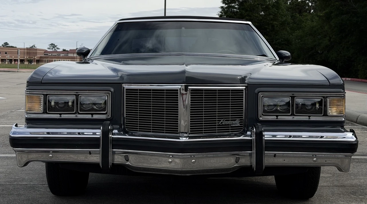 1976 Pontiac Bonneville 4th Gen - Image 6 of 18