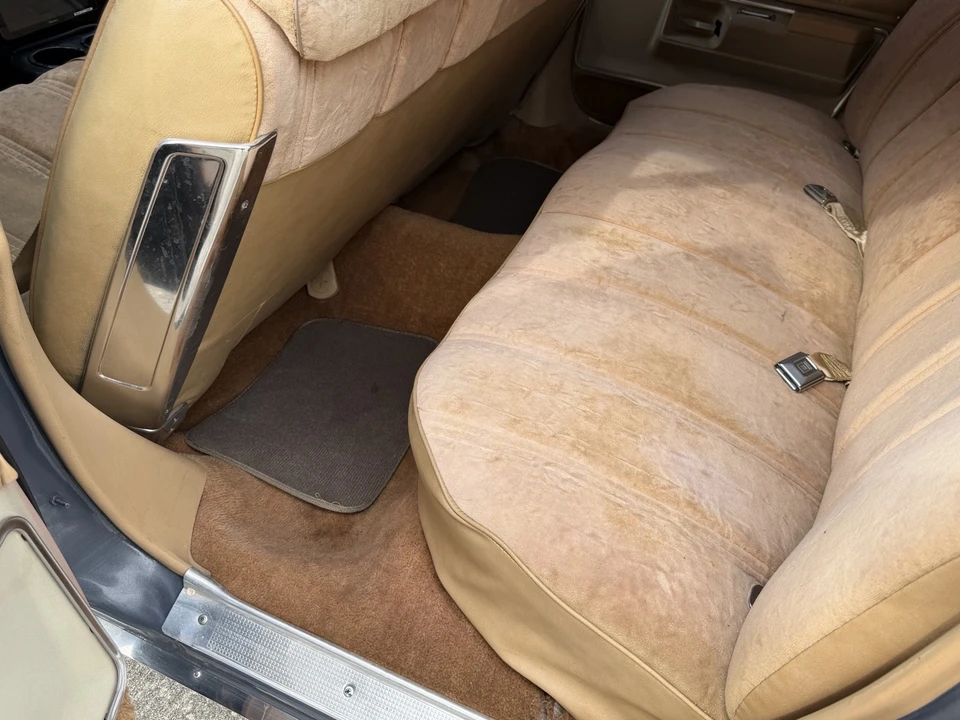 1976 Pontiac Bonneville 4th Gen - Image 13 of 18