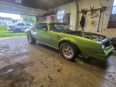 1976 Pontiac Firebird Coupe 2D
