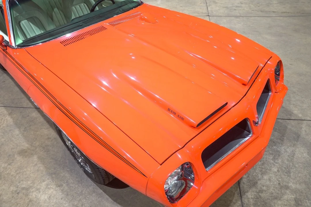 1976 Pontiac Firebird Esprit 2nd Gen - Image 18 of 31
