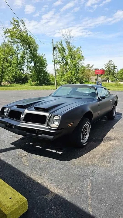 1976 Pontiac Firebird Esprit 2nd Gen - Image 6 of 10