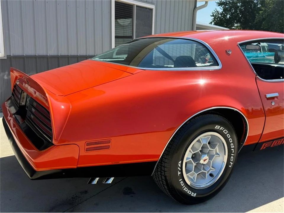 1976 Pontiac Firebird Formula 2nd Gen - Image 24 of 31