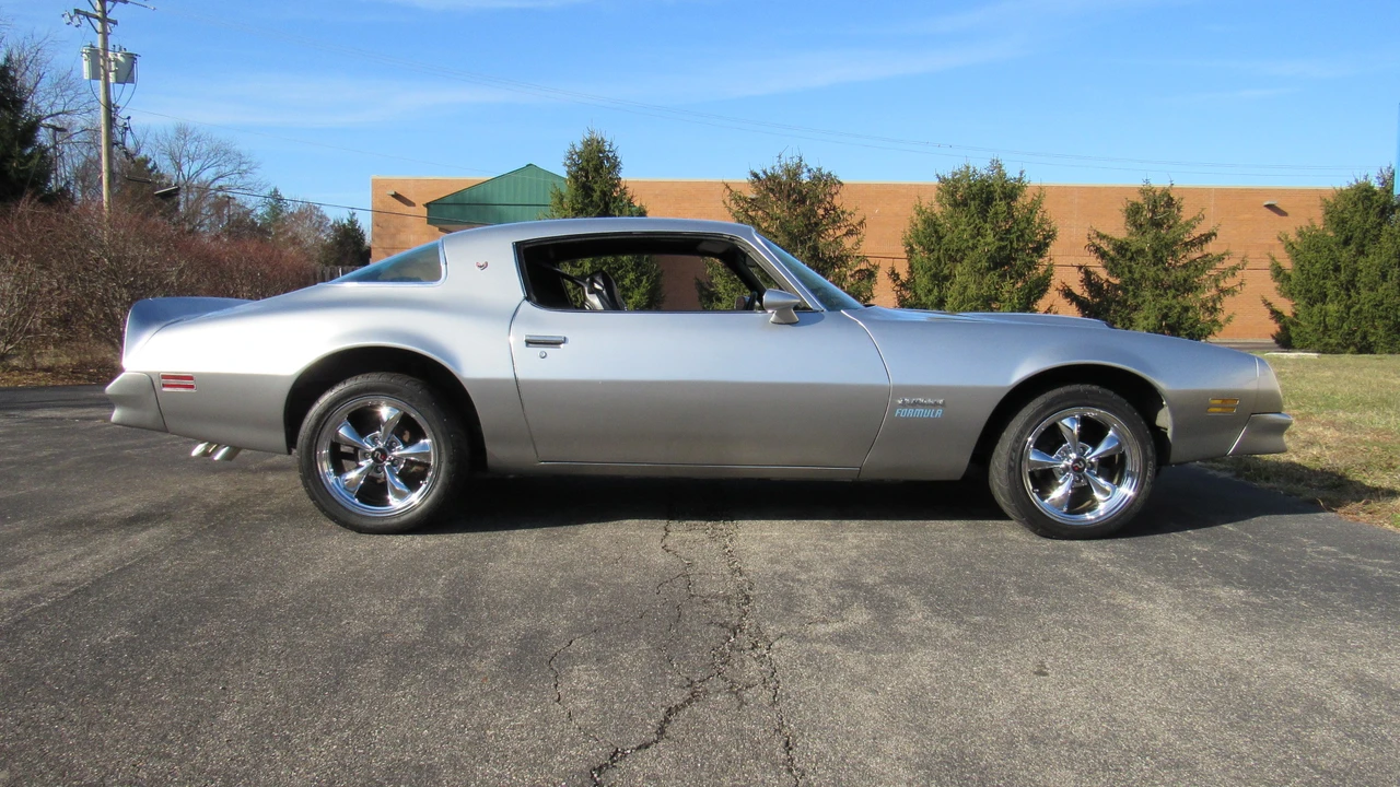 1976 Pontiac Firebird 2nd Gen - Image 19 of 31
