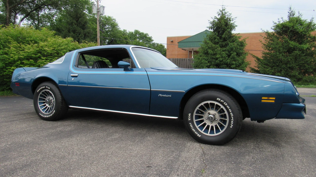 1976 Pontiac Firebird 2nd Gen - Image 19 of 31