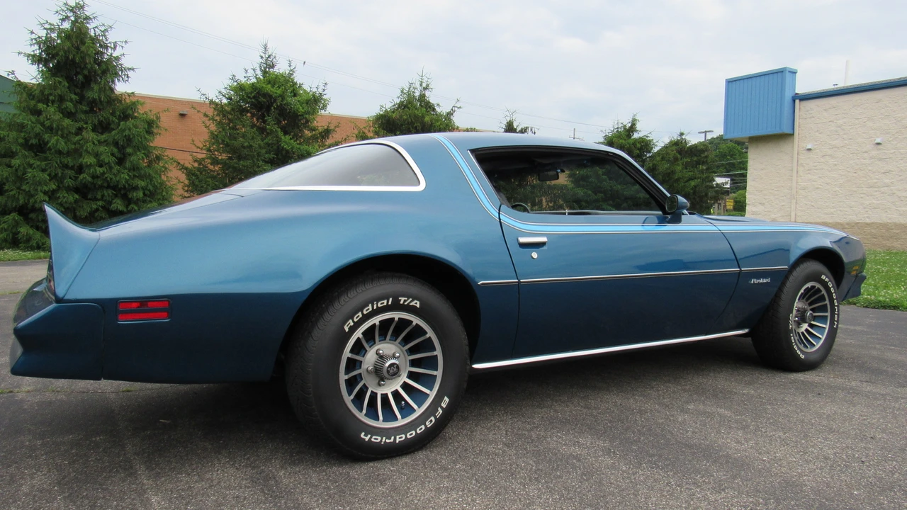 1976 Pontiac Firebird 2nd Gen - Image 27 of 31