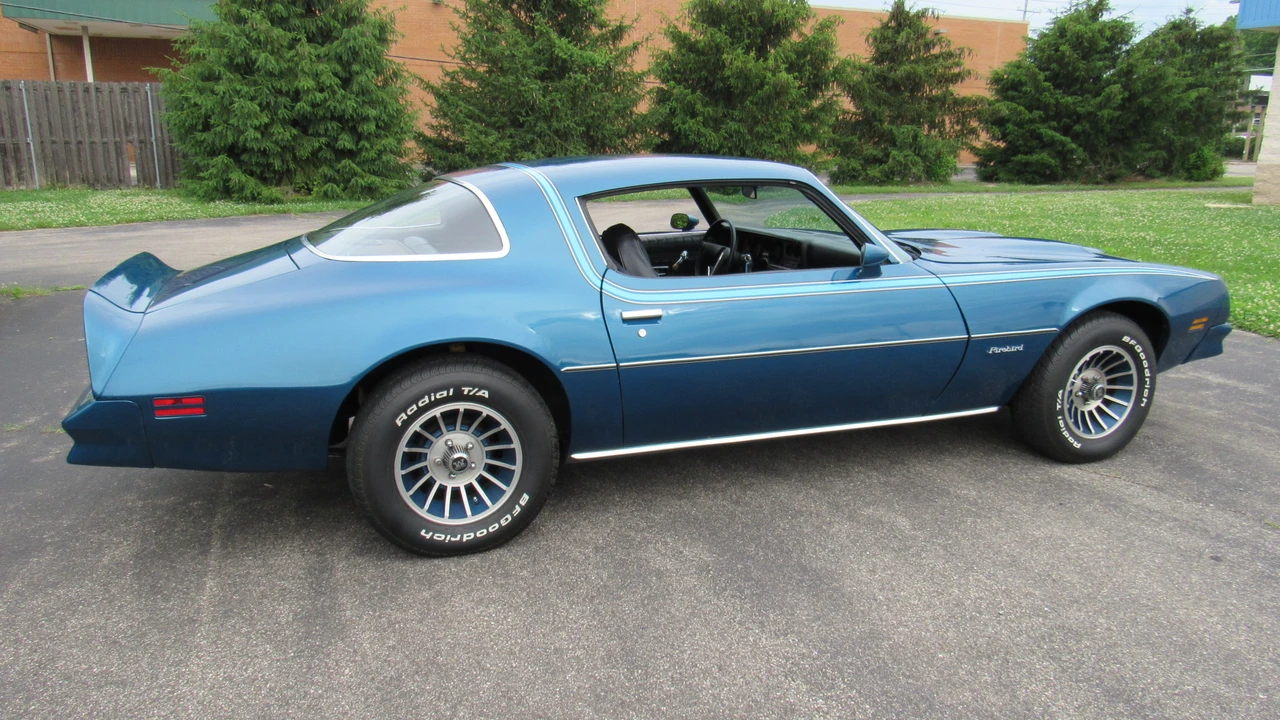 1976 Pontiac Firebird 2nd Gen - Image 28 of 31