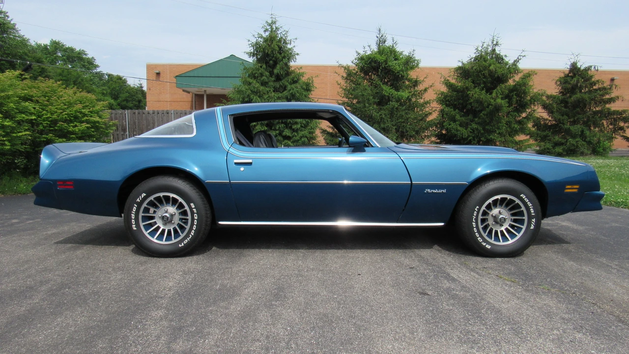 1976 Pontiac Firebird 2nd Gen - Image 23 of 31