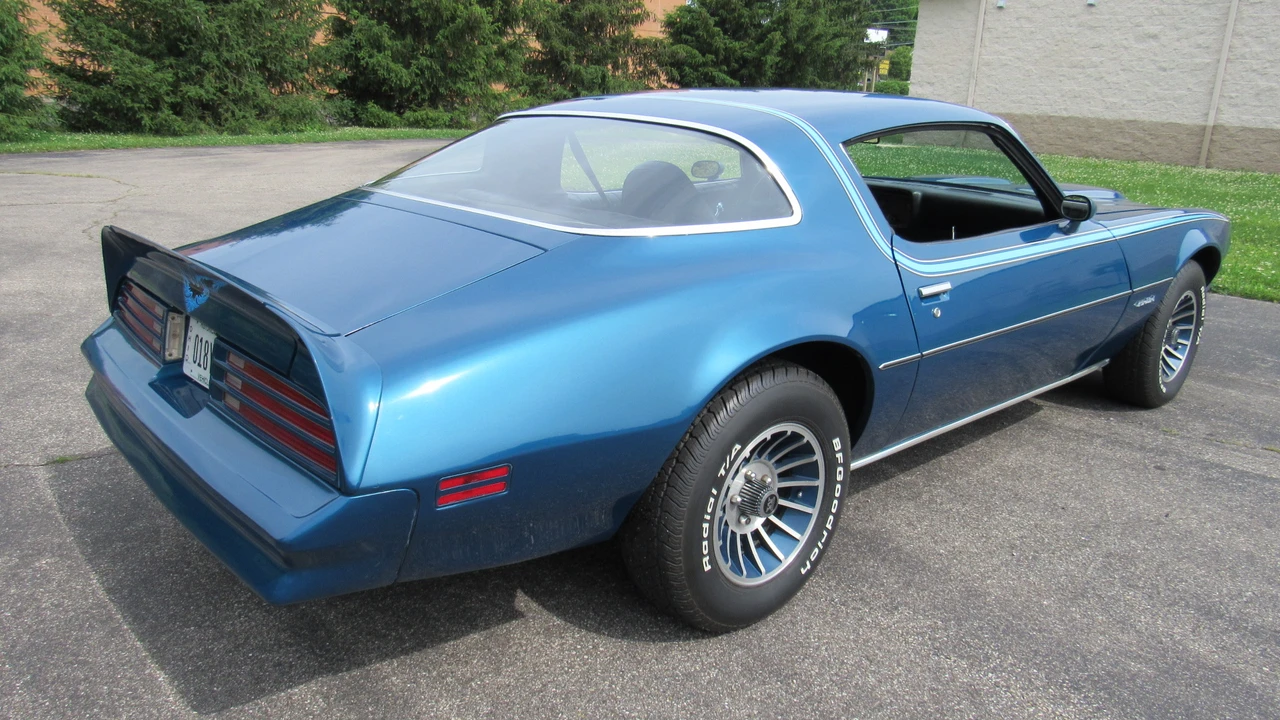 1976 Pontiac Firebird 2nd Gen - Image 25 of 31