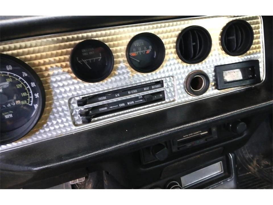 1976 Pontiac Firebird Trans Am 2nd Gen - Image 6 of 14