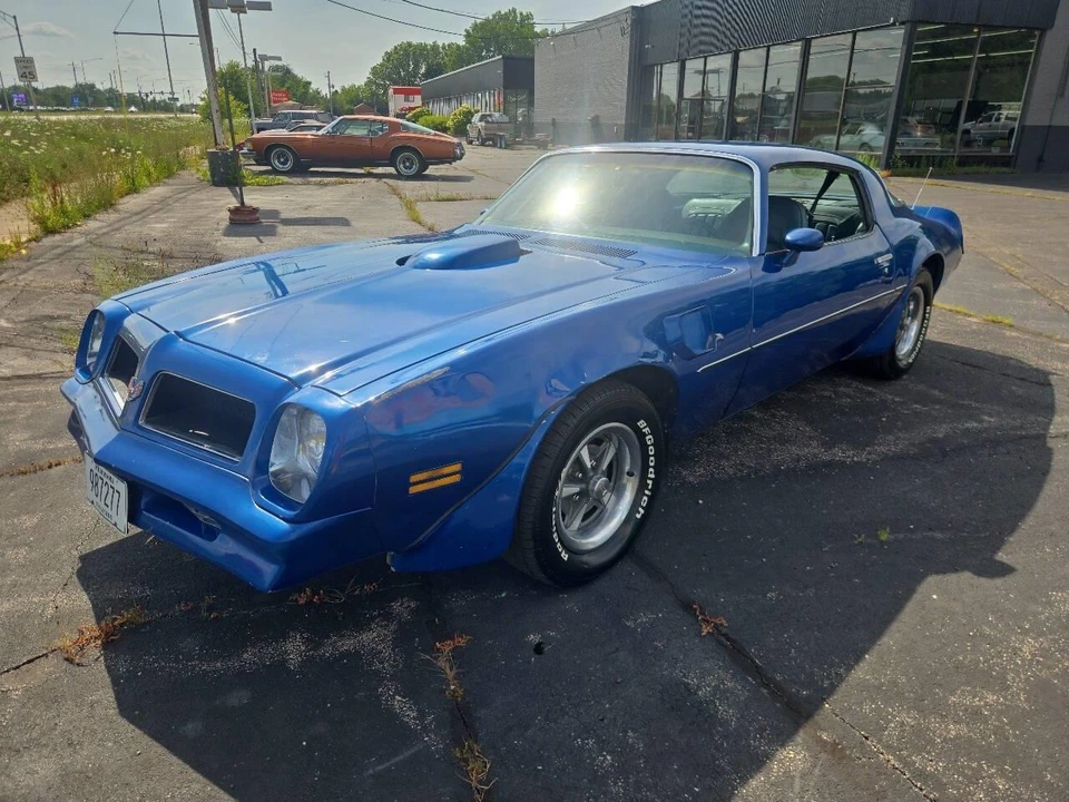 1976 Pontiac Firebird Trans Am 2nd Gen - Image 5 of 19