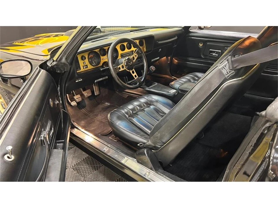 1976 Pontiac Firebird Trans Am 2nd Gen - Image 7 of 10