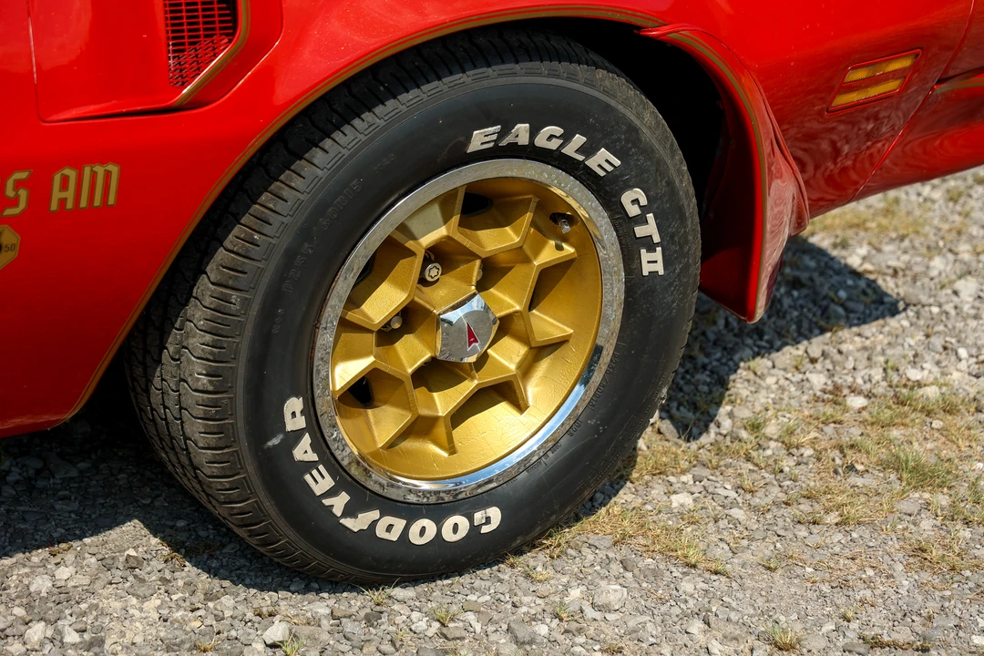 1976 Pontiac Firebird Trans Am 2nd Gen - Image 17 of 31