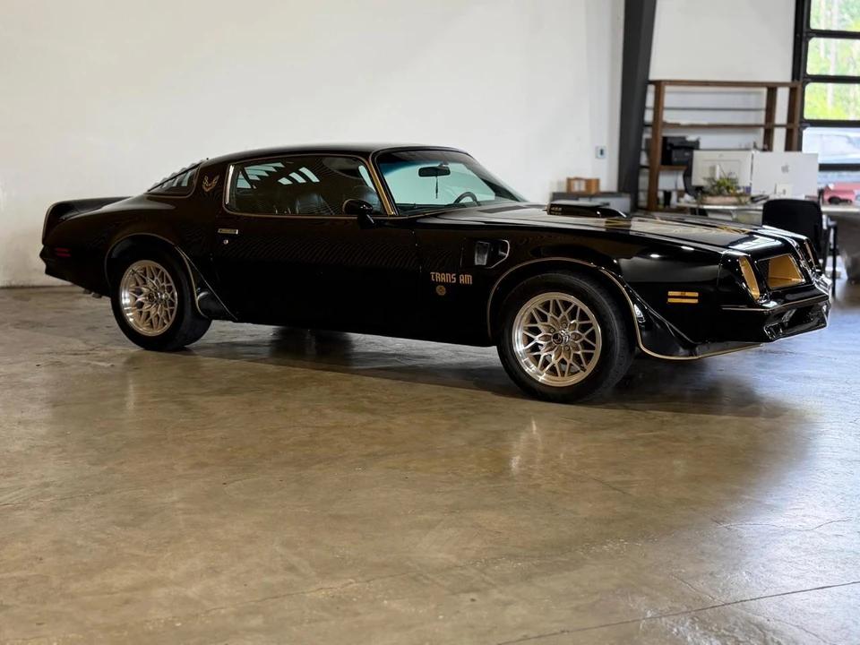 1976 Pontiac Firebird Trans Am 2nd Gen - Image 5 of 31