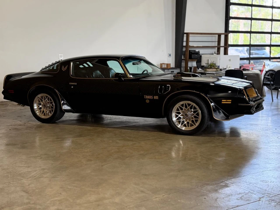 1976 Pontiac Firebird Trans Am 2nd Gen - Image 6 of 31