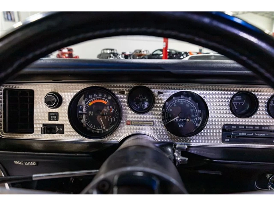 1976 Pontiac Firebird Trans Am 2nd Gen - Image 11 of 31