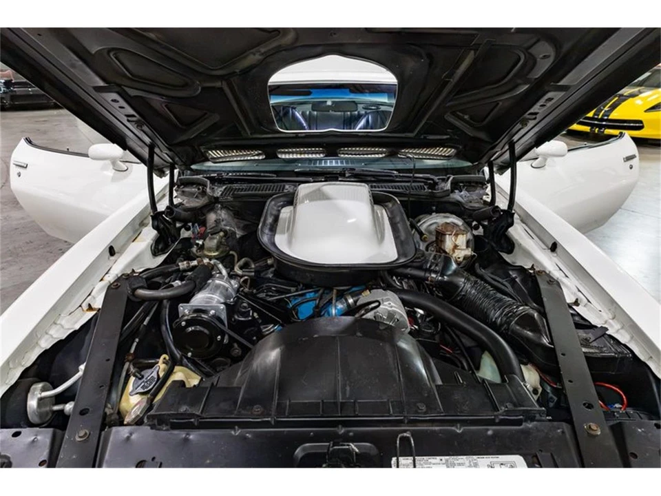1976 Pontiac Firebird Trans Am 2nd Gen - Image 16 of 31