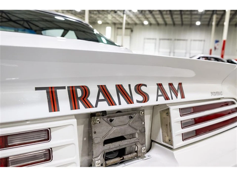 1976 Pontiac Firebird Trans Am 2nd Gen - Image 27 of 31