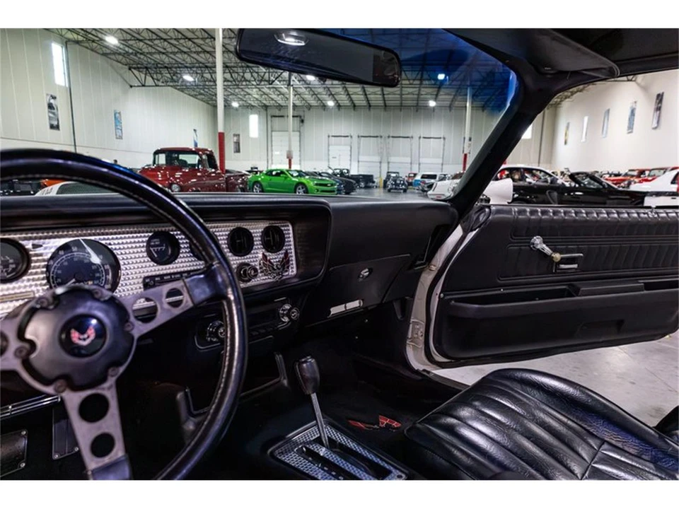 1976 Pontiac Firebird Trans Am 2nd Gen - Image 13 of 31