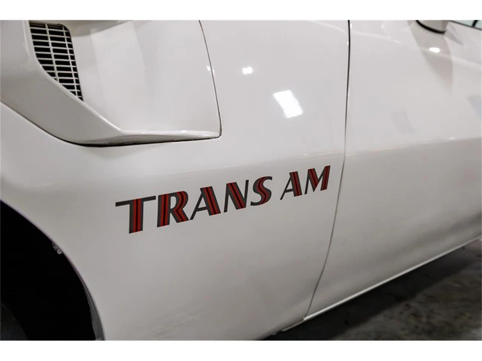 1976 Pontiac Firebird Trans Am 2nd Gen - Image 24 of 31