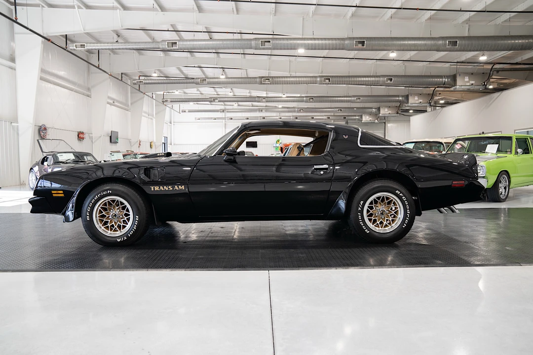 1976 Pontiac Firebird Trans Am 2nd Gen - Image 5 of 31