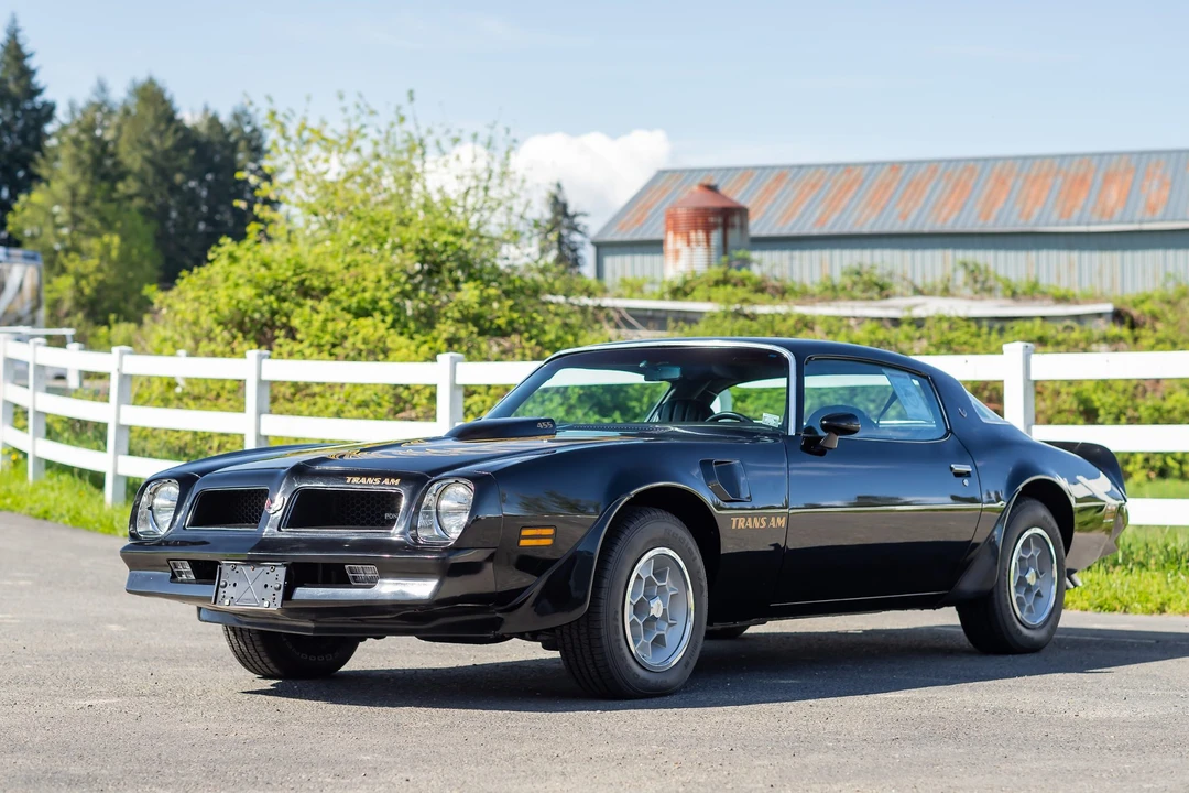 1976 Pontiac Firebird Trans Am 2nd Gen - Image 2 of 31
