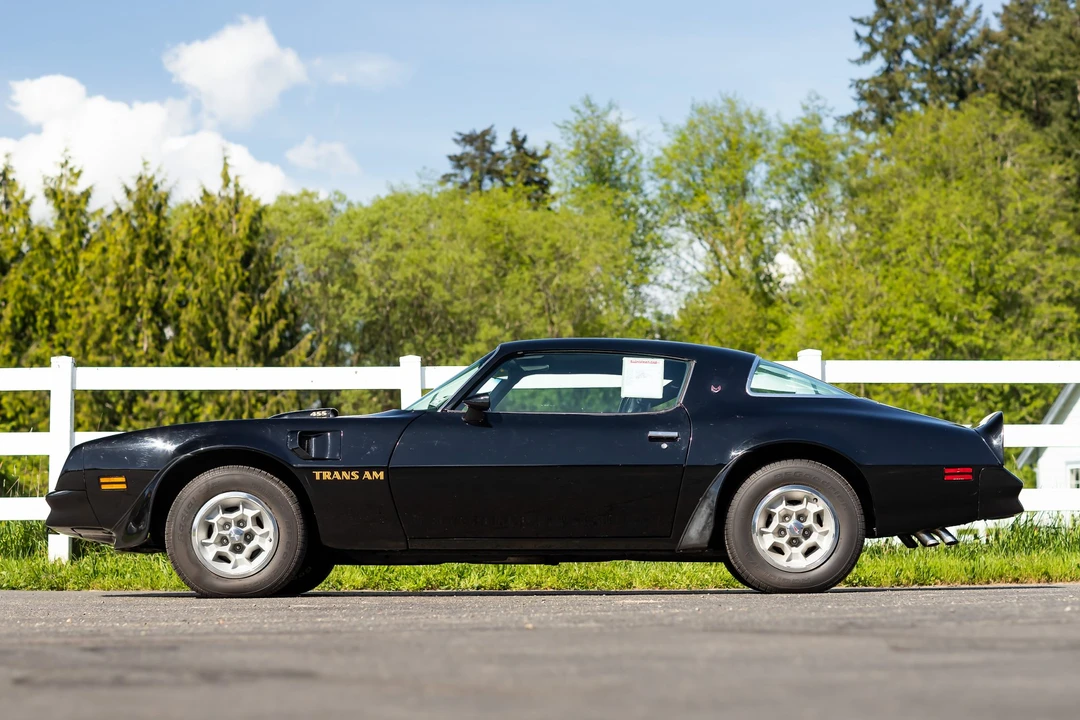1976 Pontiac Firebird Trans Am 2nd Gen - Image 4 of 31