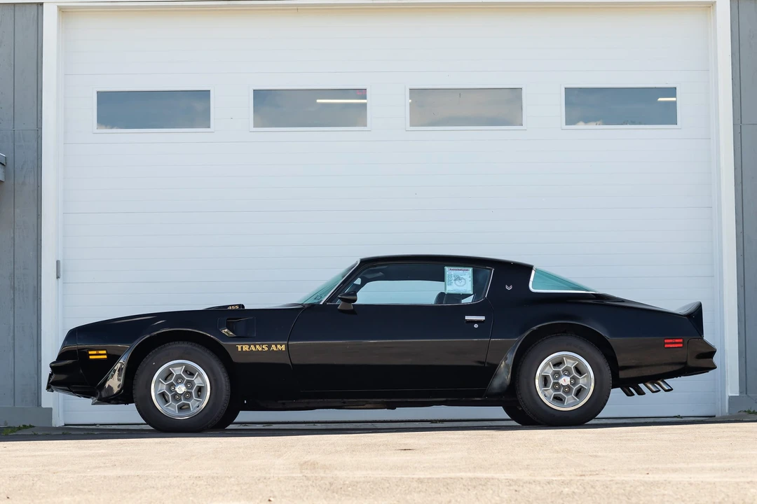 1976 Pontiac Firebird Trans Am 2nd Gen - Image 13 of 31