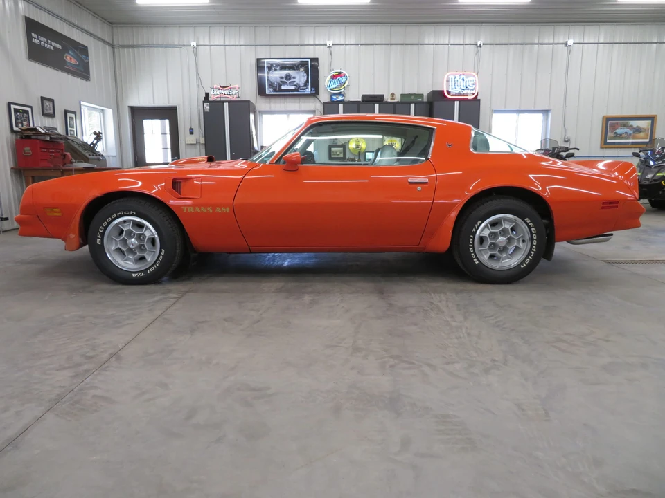 1976 Pontiac Firebird Trans Am 2nd Gen - Image 6 of 31
