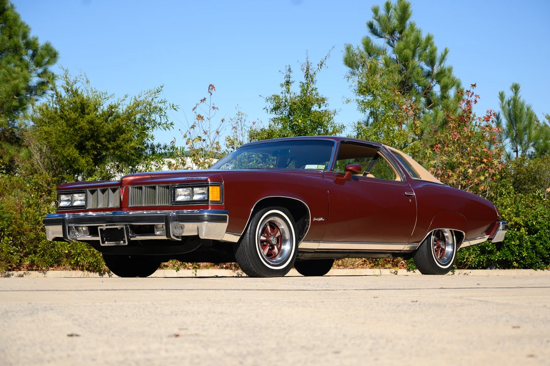 1976 Pontiac LeMans 4th+ Gen - Image 7 of 31