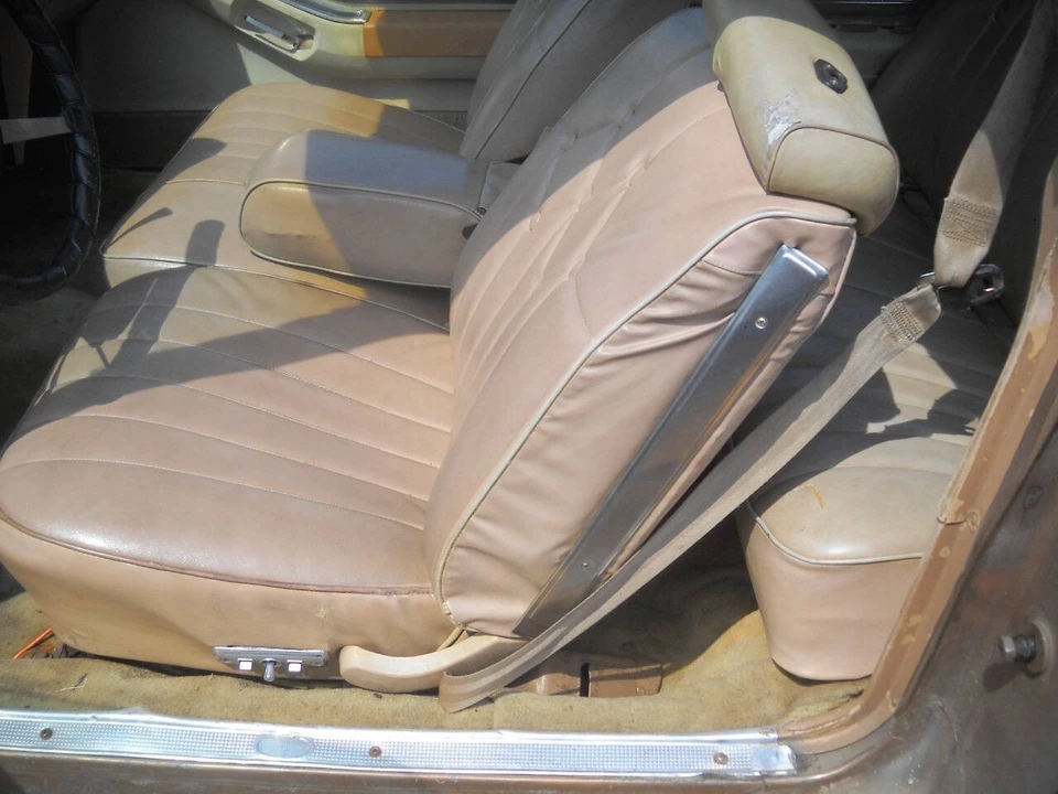 1976 Pontiac Grand Prix 3rd+ Gen - Image 11 of 20