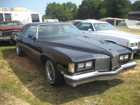 1976 Pontiac Grand Prix Coupe