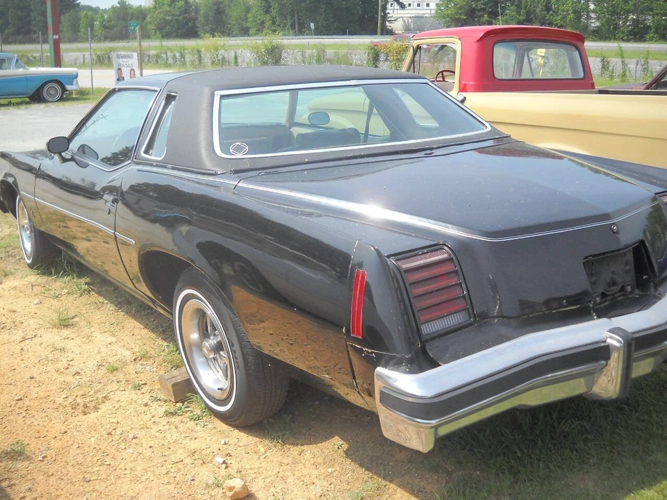 1976 Pontiac Grand Prix 3rd+ Gen - Image 5 of 20
