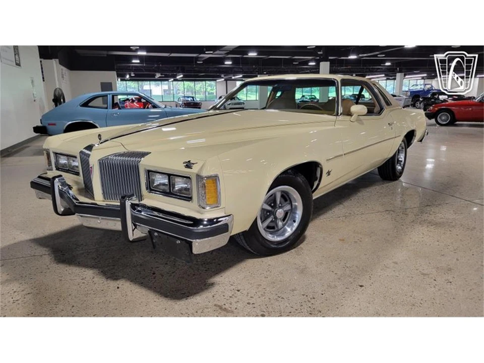 1976 Pontiac Grand Prix 3rd+ Gen - Image 22 of 31