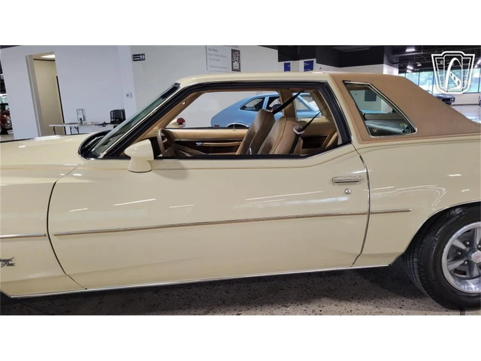 1976 Pontiac Grand Prix 3rd+ Gen - Image 27 of 31