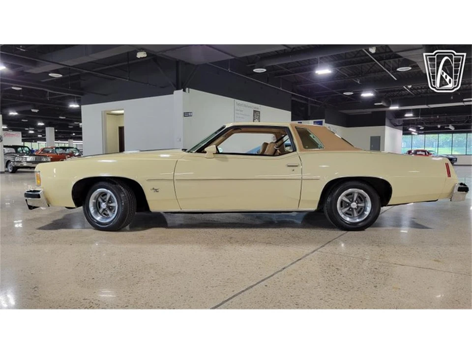 1976 Pontiac Grand Prix 3rd+ Gen - Image 24 of 31