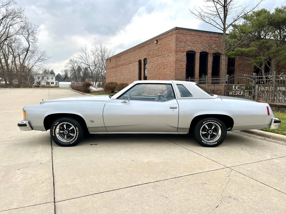 1976 Pontiac Grand Prix 3rd+ Gen - Image 16 of 31