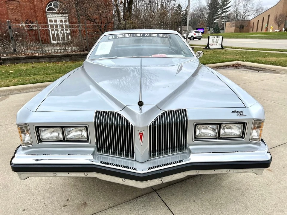 1976 Pontiac Grand Prix 3rd+ Gen - Image 20 of 31