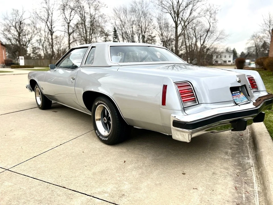 1976 Pontiac Grand Prix 3rd+ Gen - Image 15 of 31