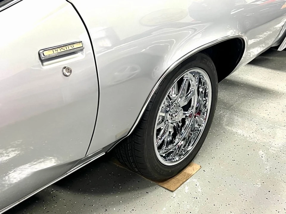 1976 Pontiac Grand Prix 3rd+ Gen - Image 5 of 31