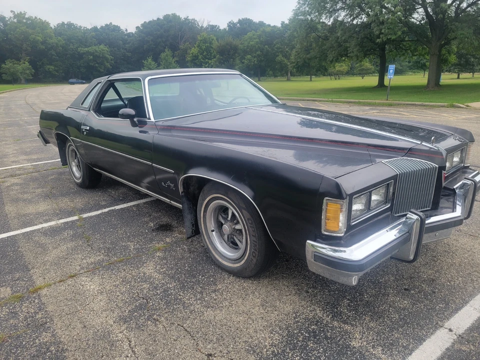 1976 Pontiac Grand Prix 3rd+ Gen - Image 3 of 13