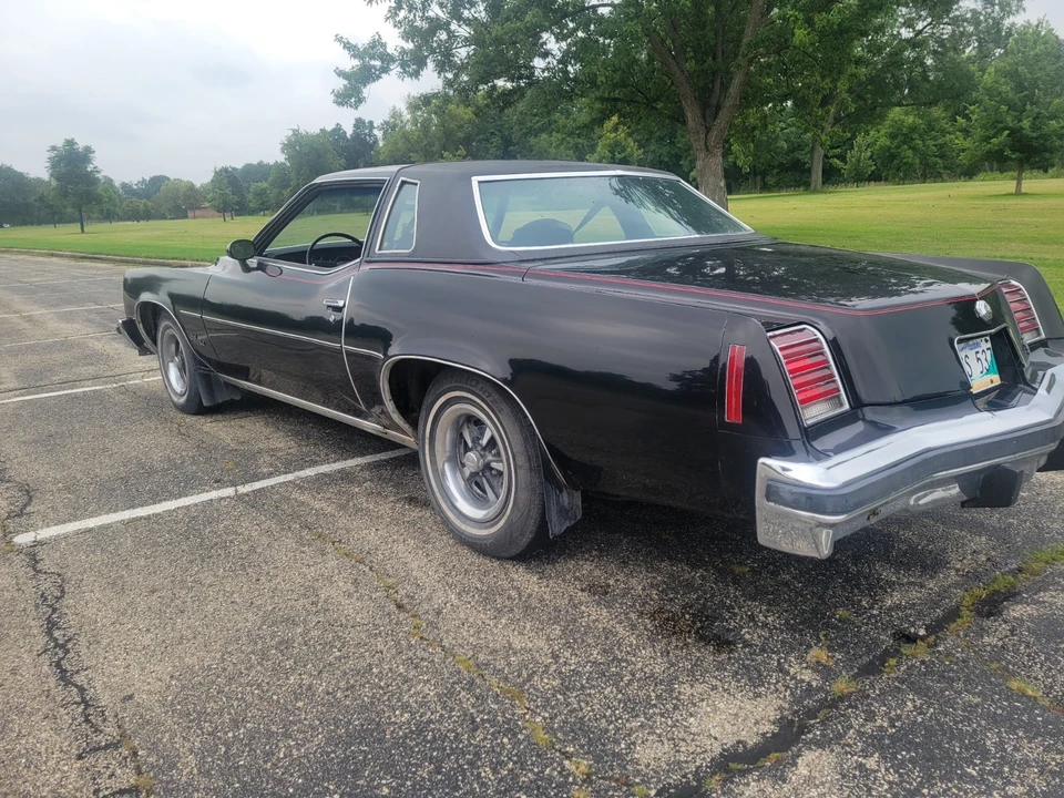 1976 Pontiac Grand Prix 3rd+ Gen - Image 6 of 13
