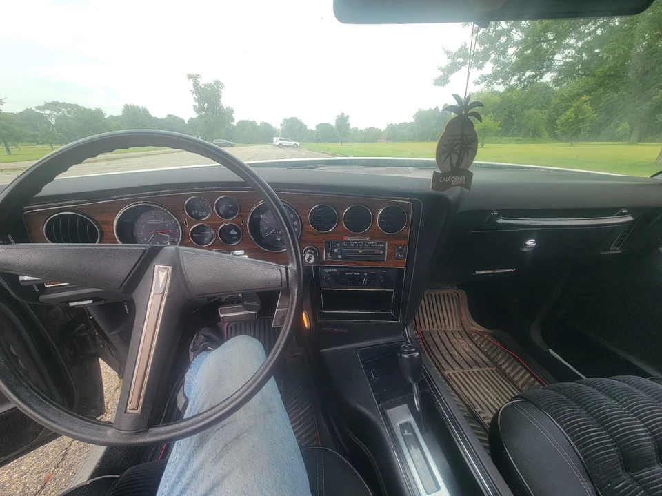 1976 Pontiac Grand Prix 3rd+ Gen - Image 11 of 13