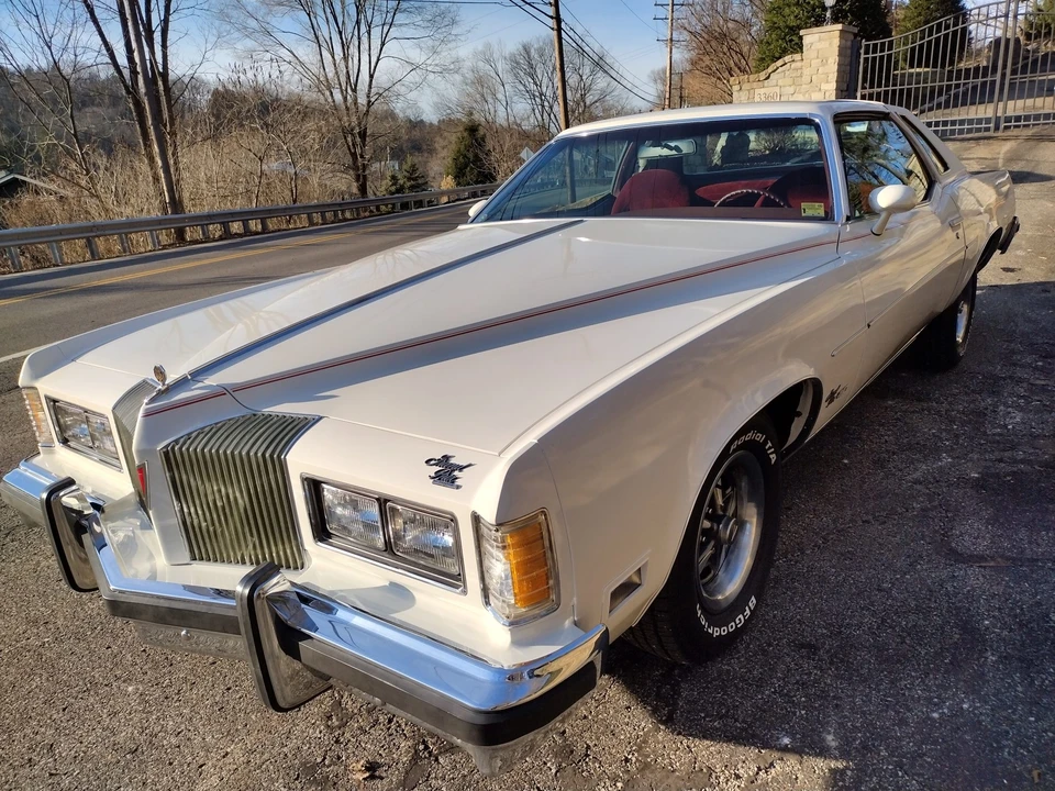 1976 Pontiac Grand Prix 3rd+ Gen - Image 3 of 31
