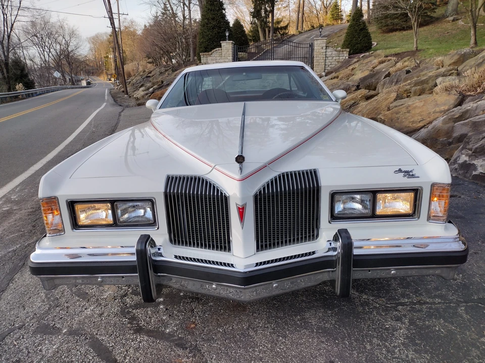 1976 Pontiac Grand Prix 3rd+ Gen - Image 6 of 31