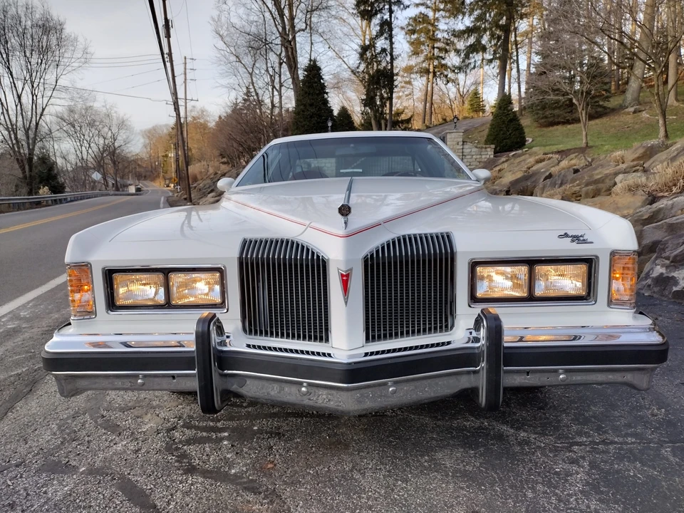 1976 Pontiac Grand Prix 3rd+ Gen - Image 5 of 31